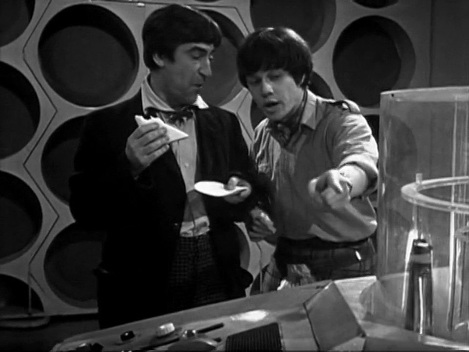 The Web of Fear - Episode 1