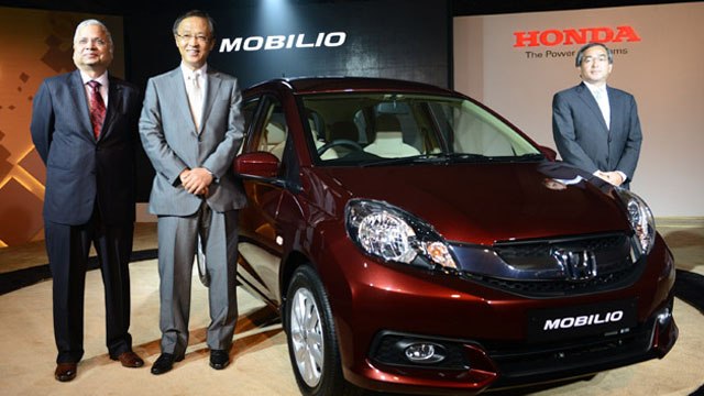Honda Mobilio Launched In India | TAKE A LOOK !Honda Mobilio officially launched in India for a starting price of Rs 6.49 lakh for petrol variant, and Rs 7.89 lakh for diesel variant. As available in four variants, the sporty Mobilio RS will arrive here