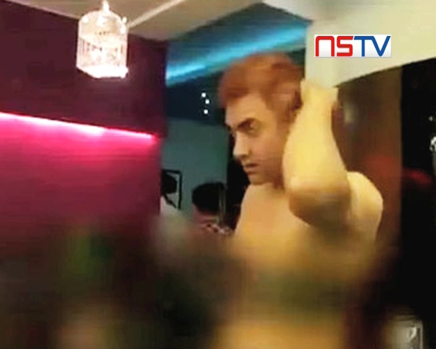 Aamir Khan goes nude for Peekay..!