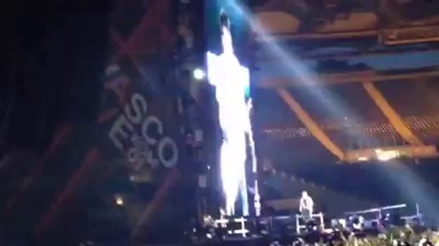 Vasco Rosi - Muoviti live Kom 014