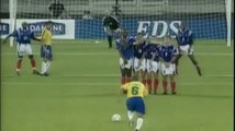 One Of The Best Free Kick Ever In Football History By Roberto Carlos - 17 years Back