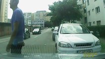 VIDEO Scen de infarct cu un vitezoman i o toant pe strada Bucegi cum s evii un accident n ultima clip  Citynews Cluj