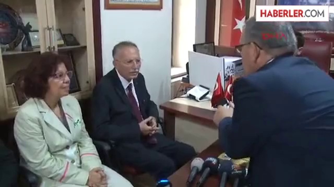 Ekmeleddin İhsanoğlu: 'Bana Kara İftira Atıyorlar, Kimseye Minnet Borcum Yok" Haberine Ek