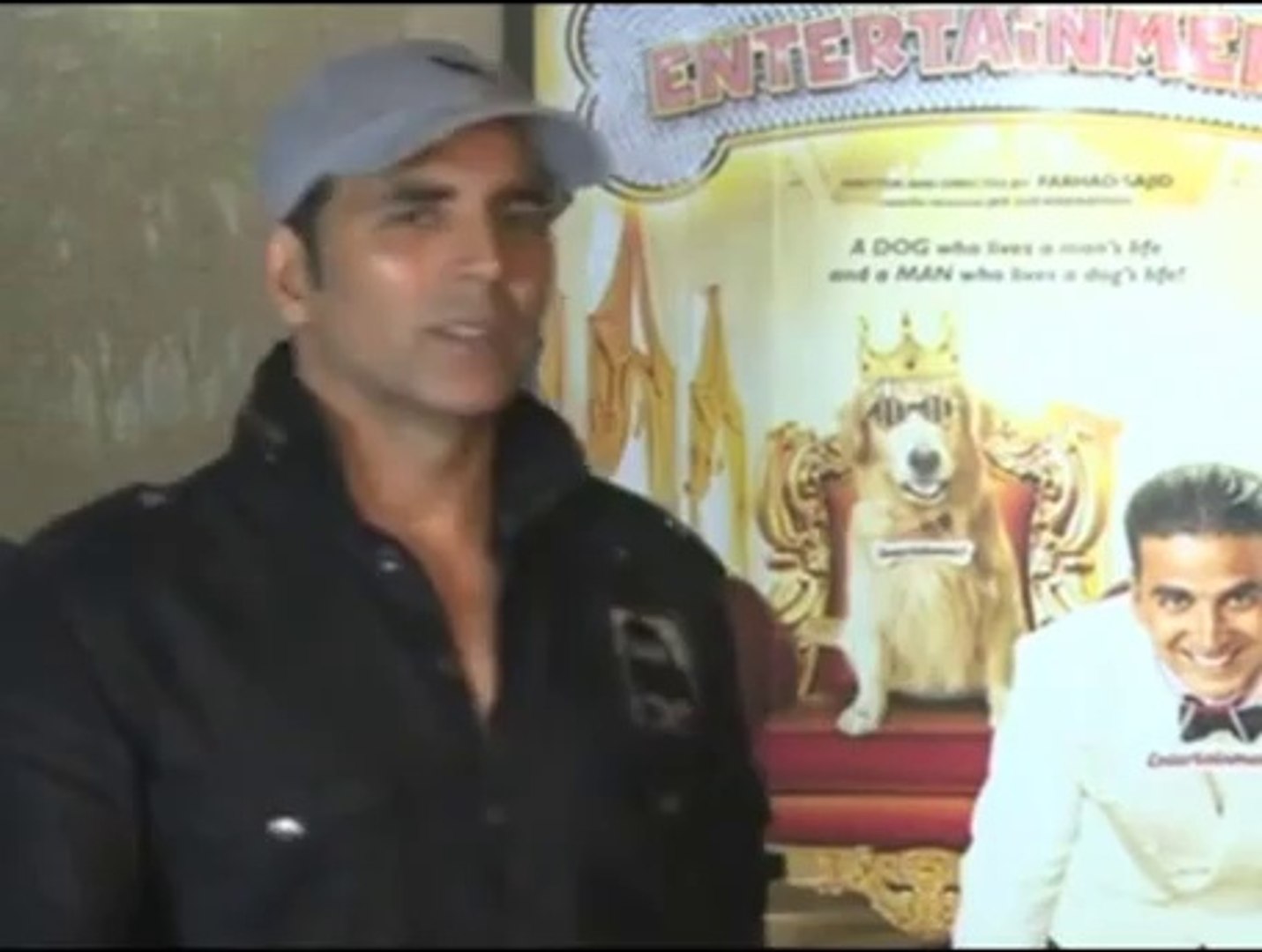 Watch Akshay Kumar's live song recording