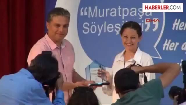 Şafak Pavey Antalya'da Üşüdü