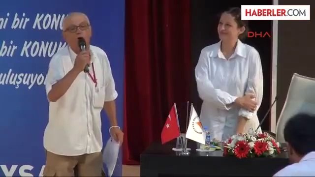 Şafak Pavey Antalya'da Üşüdü