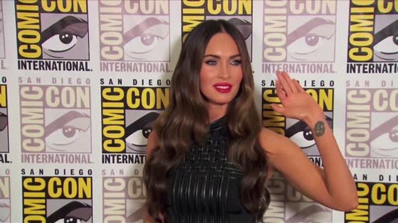 Megan Fox heizt bei der Comic Con ein