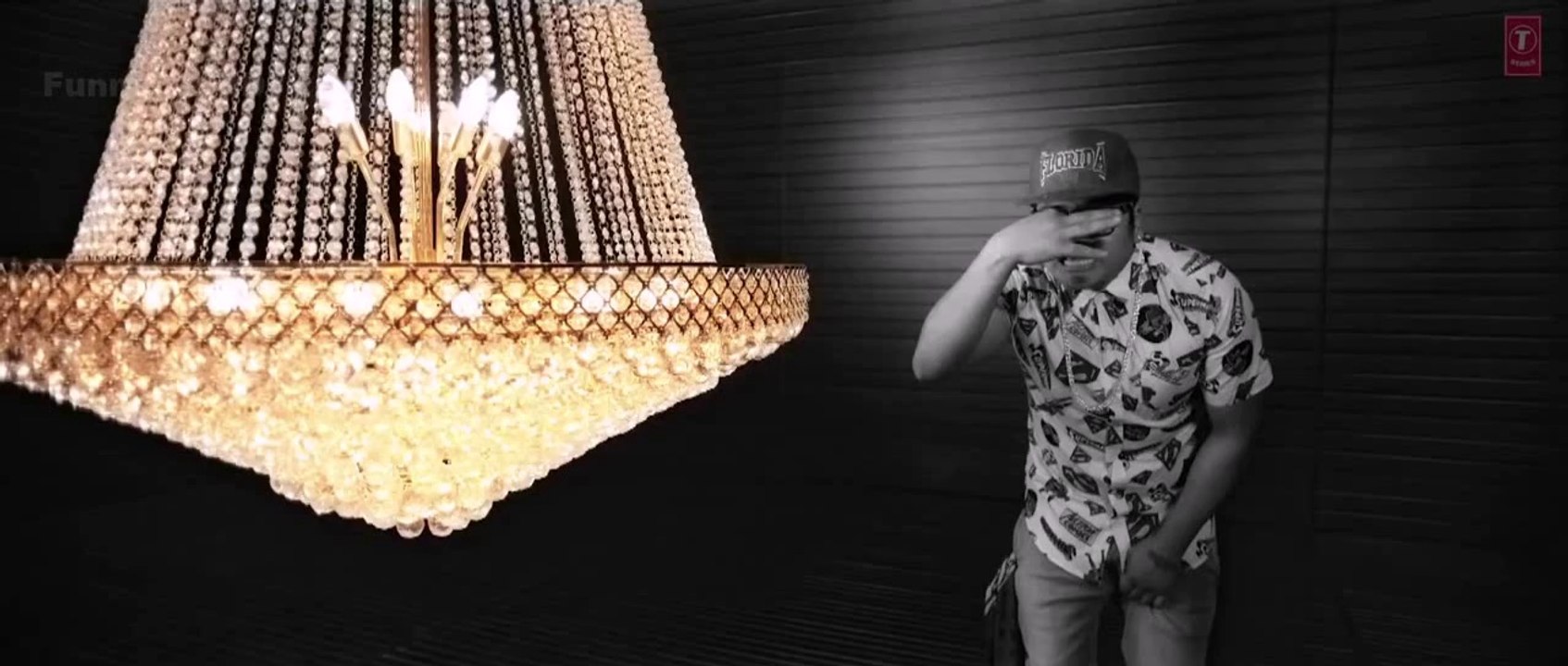 Issey Kehte Hain Hip Hop 720p - Yo Yo Honey Singh [Funmaza.com]