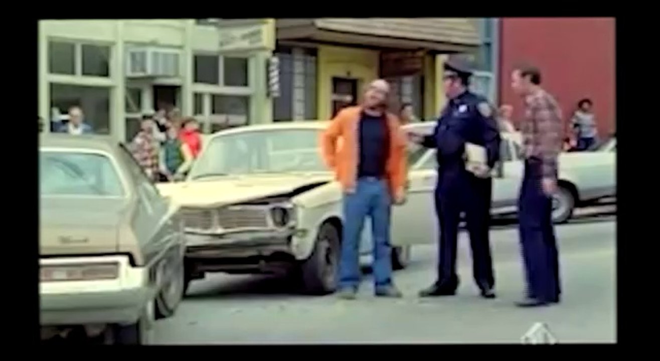 Uno sceriffo extraterrestre, poco extra e molto terrestre (1979)