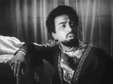 Breaking News Uttam Kumar-Saptapadi-Uttam Suchitra act of Othelo.flv