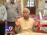 RSS chief Mohan Bhagwat meets Vice Chancellor of 12 Universities  - Tv9 Gujarati