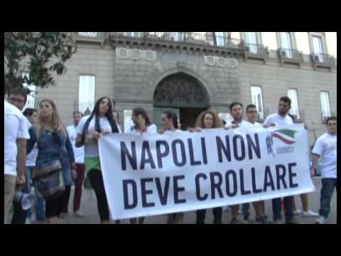 Napoli - Gioventù Nazionale protesta contro De Magistris (24.07.14)