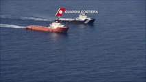 Isola del Giglio - La Costa Concordia in viaggio verso Genova (24.07.14)