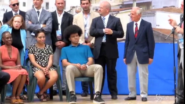 Bill del Blasio riceve la cittadinanza onoraria a Grassano