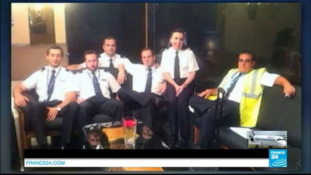 Crash du vol AH5017 d'Air Algérie _ l'armée française détachée sur place_(360p)