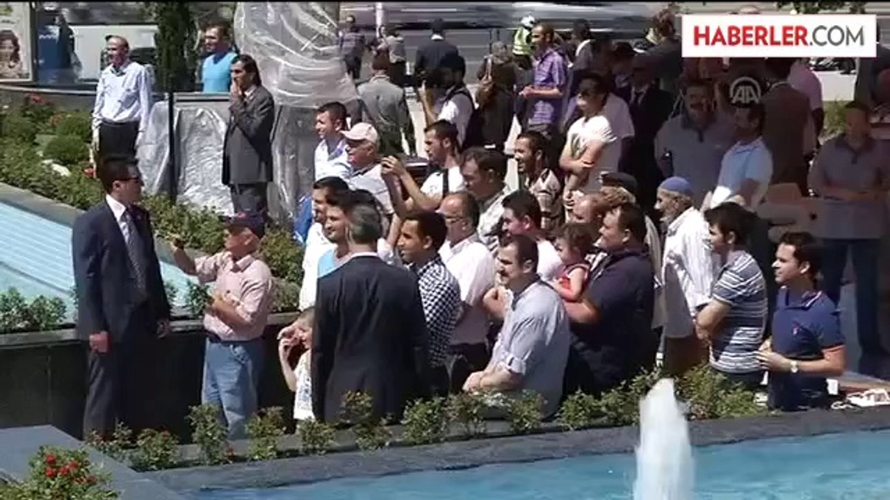 Gül cuma namazını Ahmet Hamdi Akseki Camisi'nde kıldı -