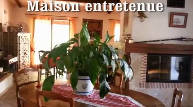 VENTE MAISON T5 SIGNES 83870 VAR - Construction traditionnelle - Superbe piscine