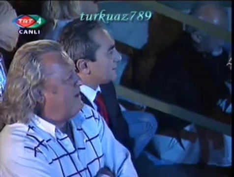 Yıldırım BEKÇİ-Şimdi Uzaklardasın Gönül Hicranla Doldu