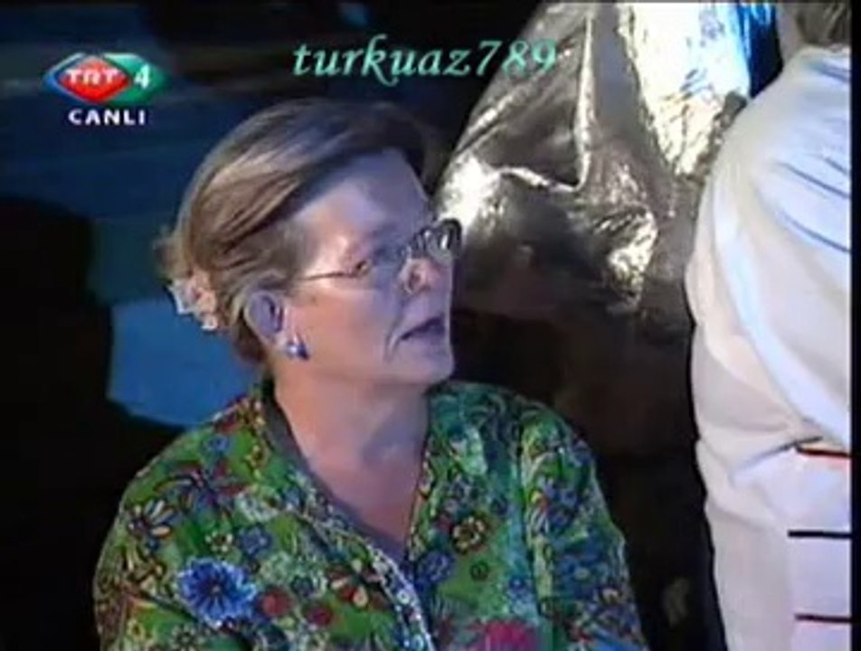 Yıldırım BEKÇİ-Bir Tatlı Tebessümün Bin Vuslata Bedeldir