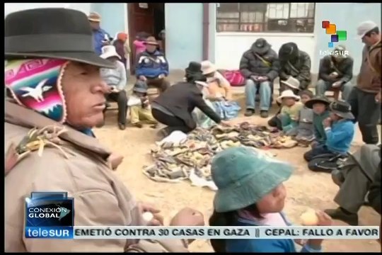 Vindicación de pueblos indios bolivianos respeta sus raíces culturales