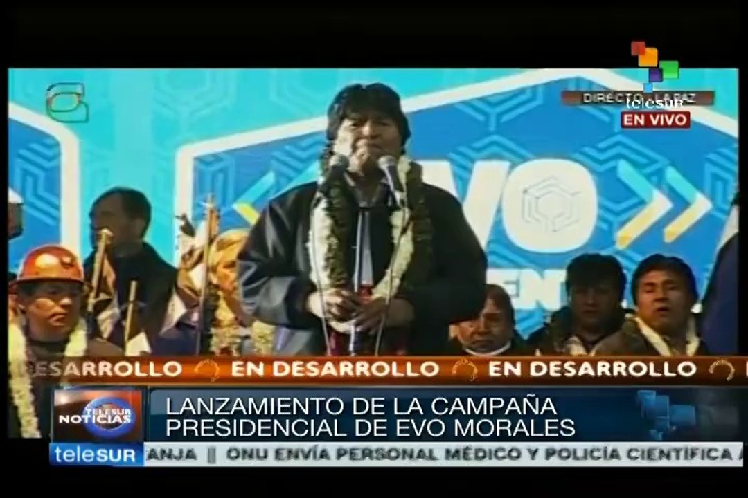 Ahora somos un Estado Plurinacional digno: Evo Morales