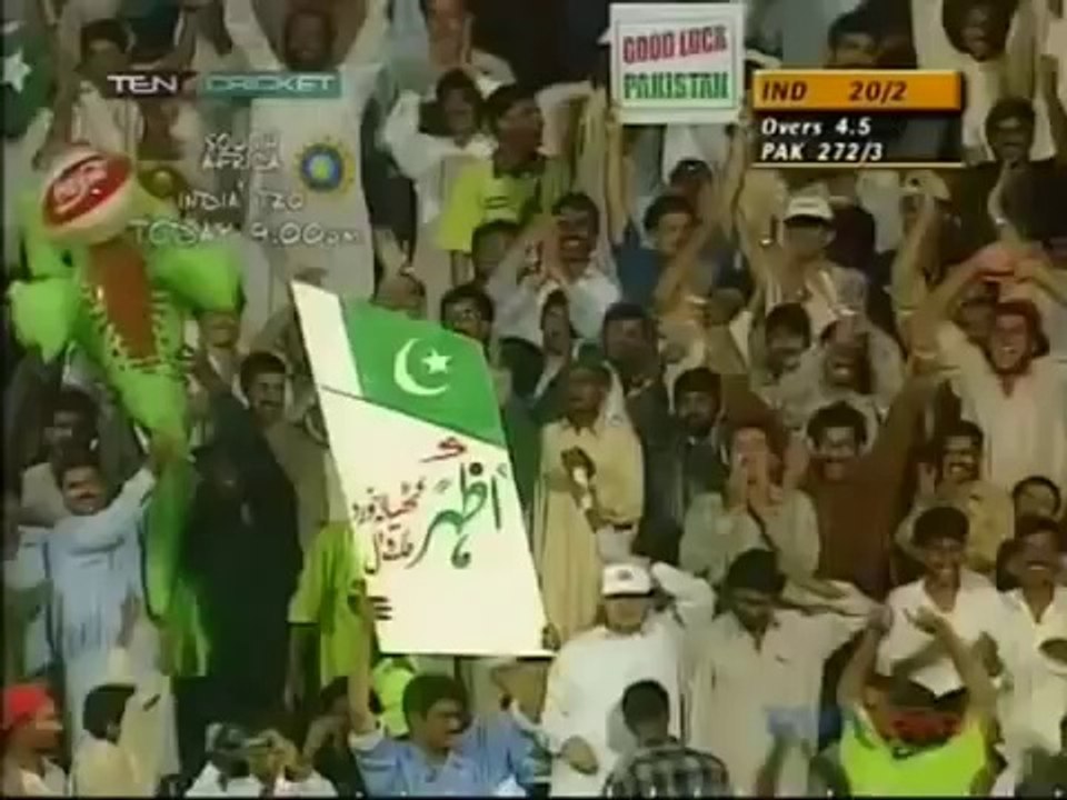 Wasim Akram v Sachin Tendulkar Beautiful slower ball India v Pakistan