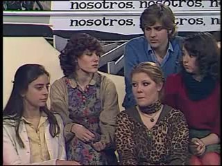 "Nosotros" con los protagonistas de Verano Azul