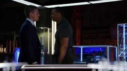 Arrow - Season 3 - Trailer First Look Comic-Con [VO|HD]