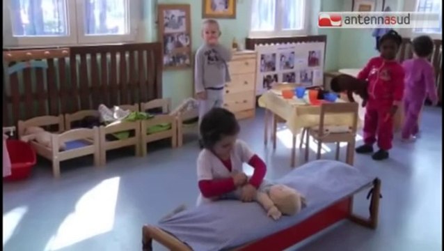 TG 25.07.14 Bari, asili nido comunali aperti anche il pomeriggio