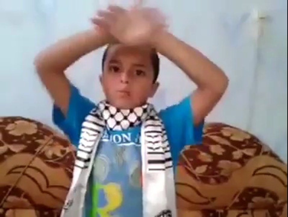 فيديو سجله الطفل نور الإسلام أبو هويشل من قطاع غزة قبل استشهاده