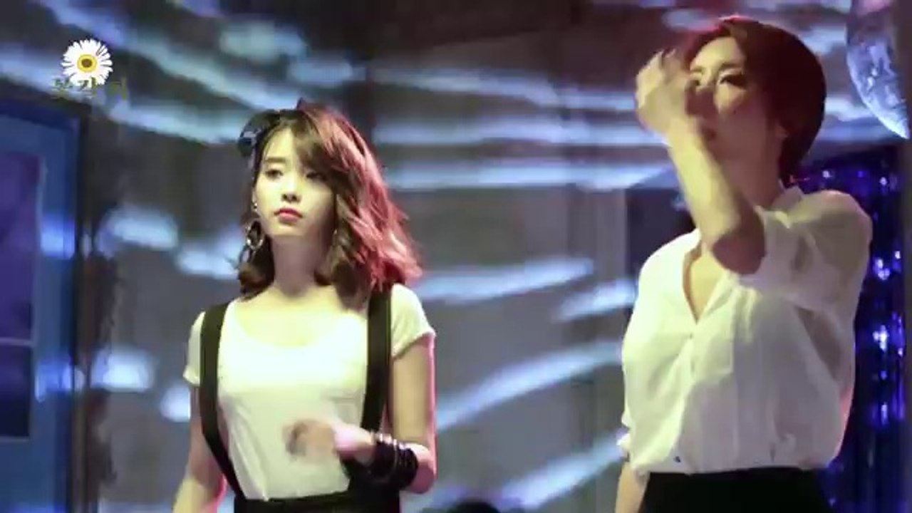 [BEHIND] IU(아이유) '삐에로는 우릴 보고 웃지' Teaser Making(티저 메이킹) ('꽃갈피')