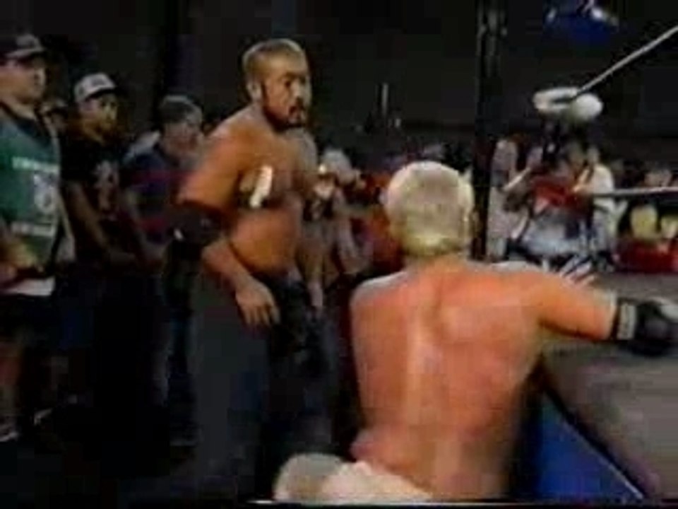 Eddie Gilbert/Patriot vs Matsunaga/Perez