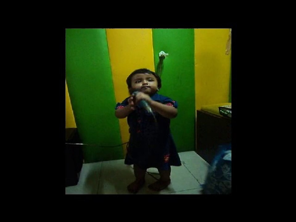 Tanzeela Singing