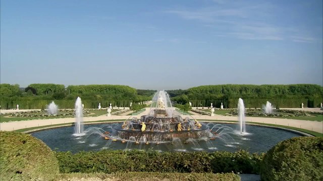 Versailles 3D, from gardens to Trianon palaces - In ENGLISH -