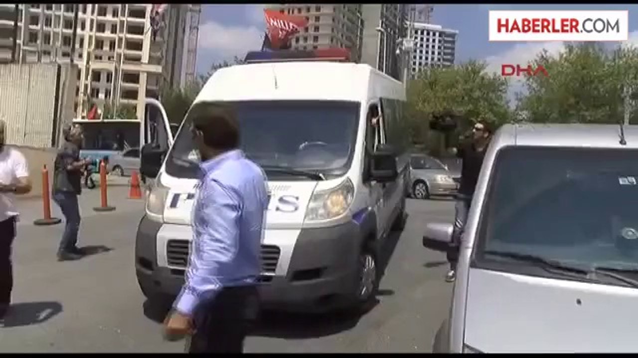 22 Temmuz Tutuklularını Taşıyan Araçlar Metris...