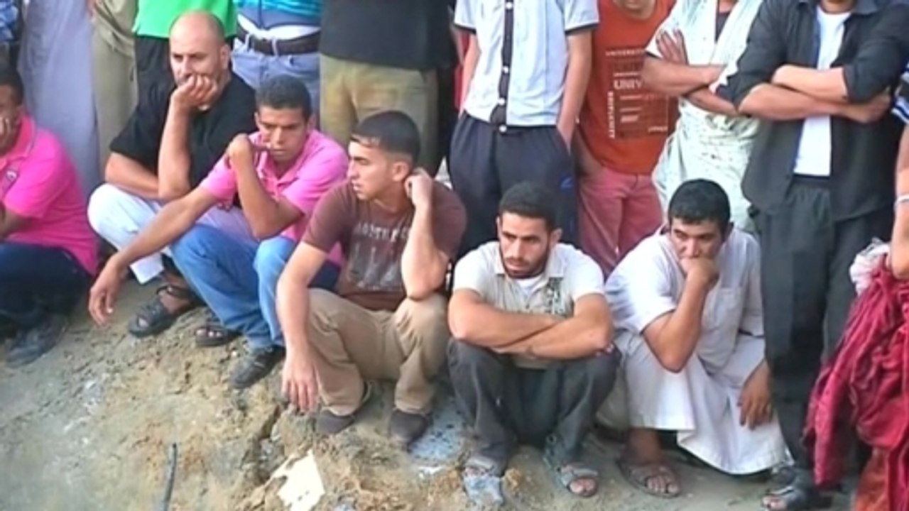 Death toll climbs in Gaza as world leaders in Paris push for peace