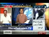 Malik Shakeel Awan's Teeth Fell out in Live Show