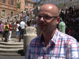 Rome en restauration, la fontaine de Trevi sous les échafaudages