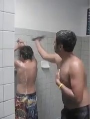 La ducha interminable - Endless Shower