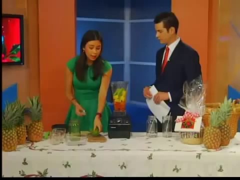 Univision Despierta San Diego-Jugo Desintoxicante para epoca de fiestas. - YouTube1