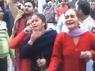 Allah ka Azab paraday k khilaf bolnay wali aurton per in india