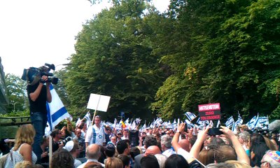 Rassemblement pacifiste devant l'ambassade d'Israël