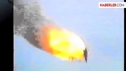 Rusya'da Savaş Uçağı Düştü: Pilot Hayatını Kaybetti