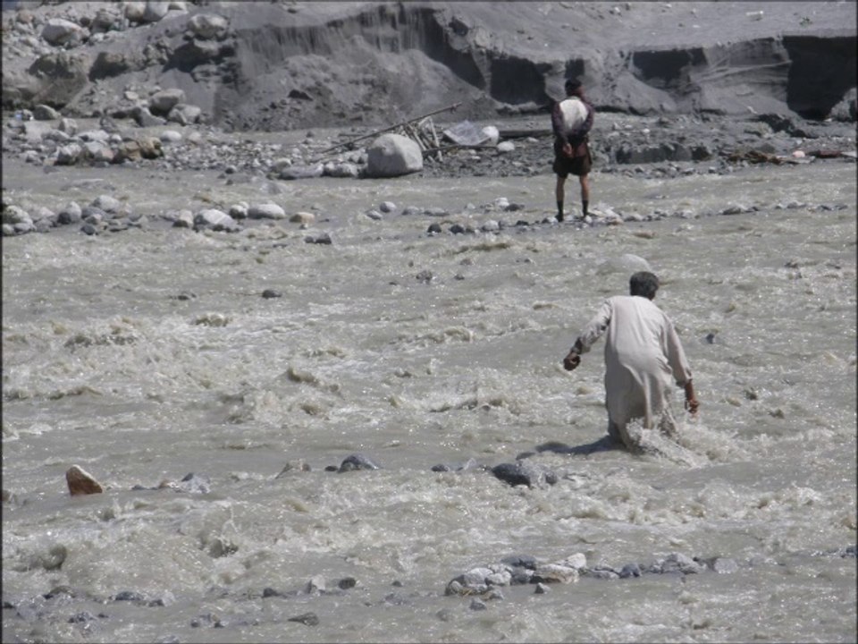 گوجال: حسینی گلیشیر پھٹنے اور سیلاب کی تباہ کاریاں|PASSUTIMES MULTIMEDIA