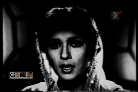 NOOR JEHAN - LE AAYI PHIR KAHAN PAR KISMAT HUMEIN KAHAN PAR - FILM - SALGIRAH