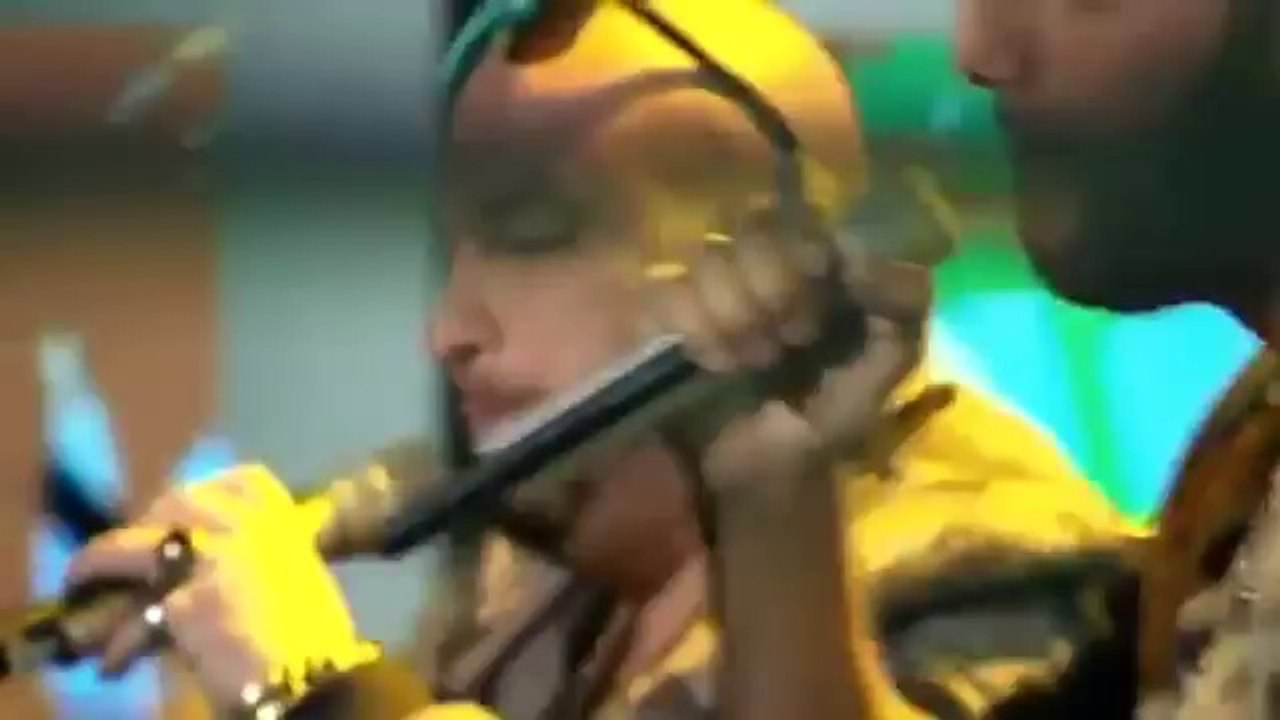 Arash - Doga Doga FT Medina