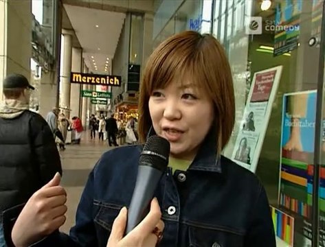 Die Harald Schmidt Show - 0917 - 2001-04-26 - Ketchup Bombe, Loona