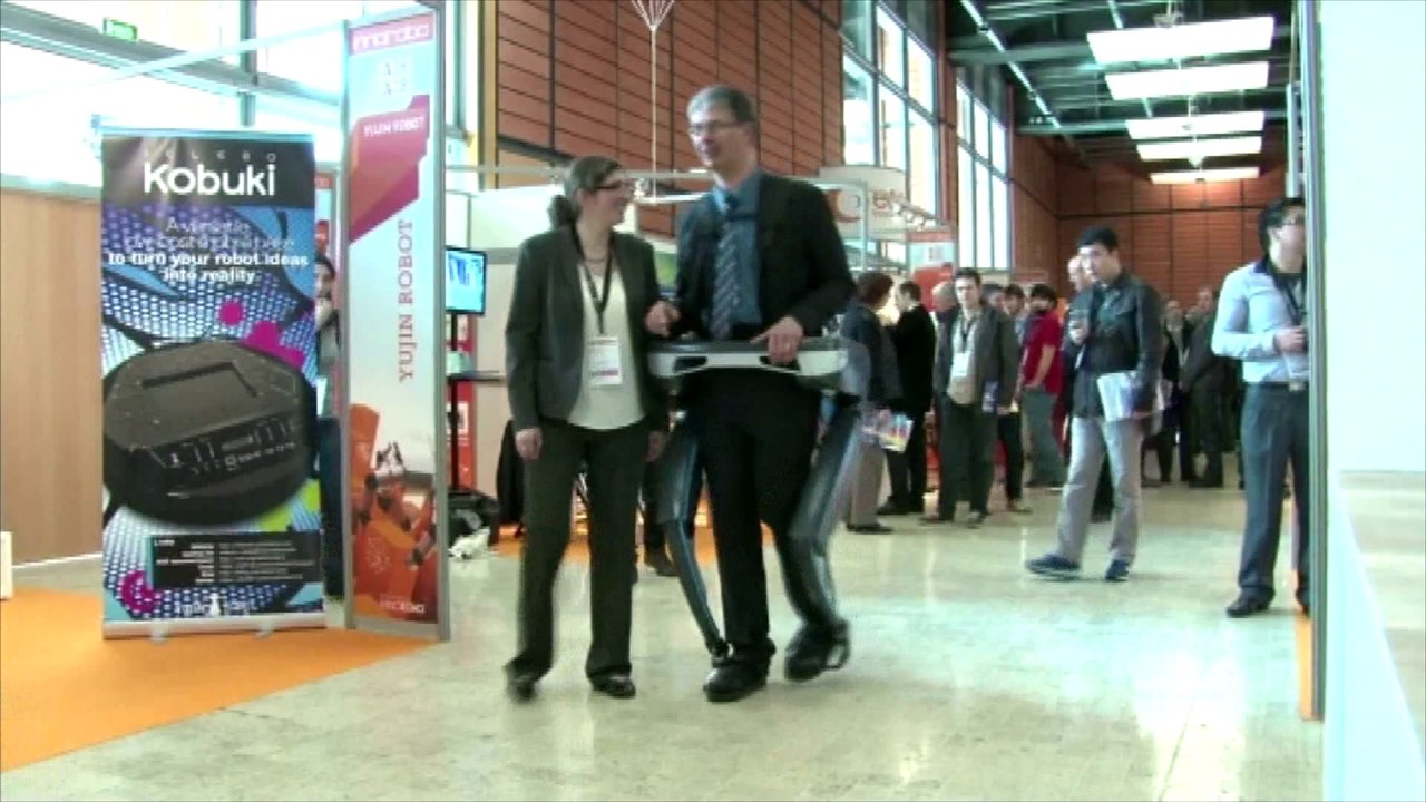 Un "Iron man", made in France : une entreprise française développe des exosquelettes