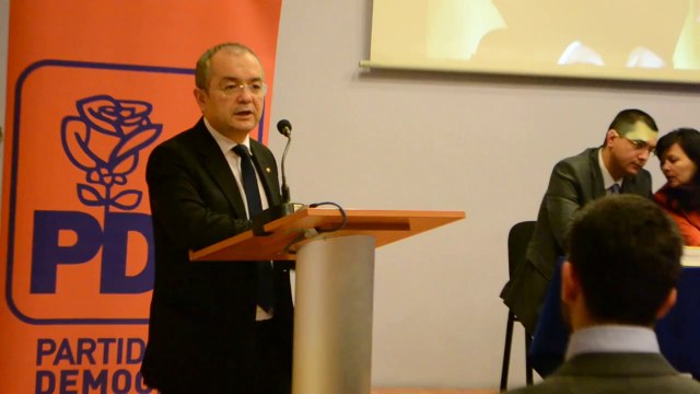 ▶ Emil Boc - La alegerile TDL Cluj - YouTube [720p]