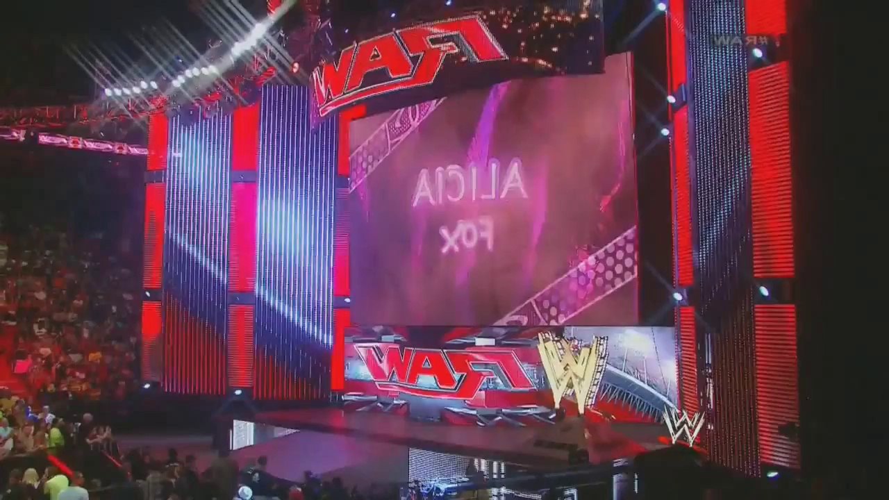Merd Event #5 - Eva Marie vs Alicia Fox e Cameron, Rosa Mendes, Alicia Fox & Eva Marie vs Nikki Bella